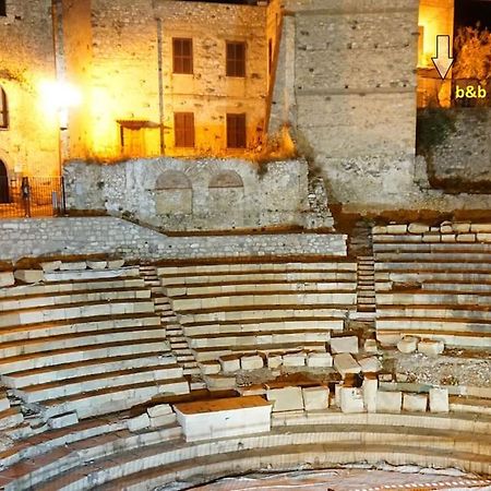 Ferienwohnung Casa Al Teatro Terracina Exterior foto
